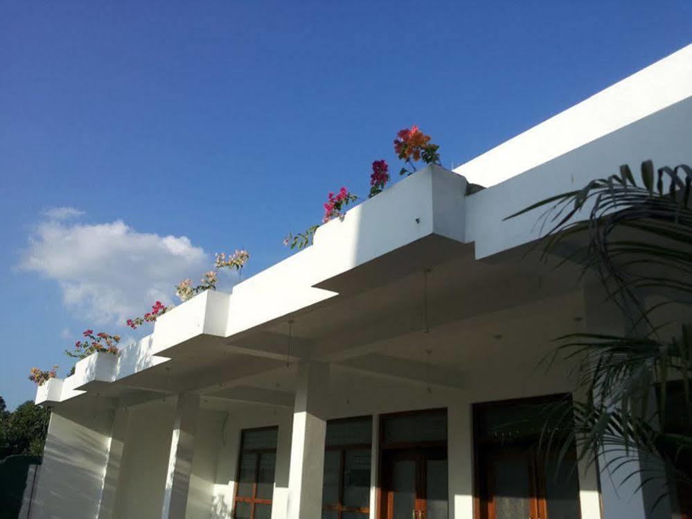 Hotel Milano Grand Dambulla Exterior foto